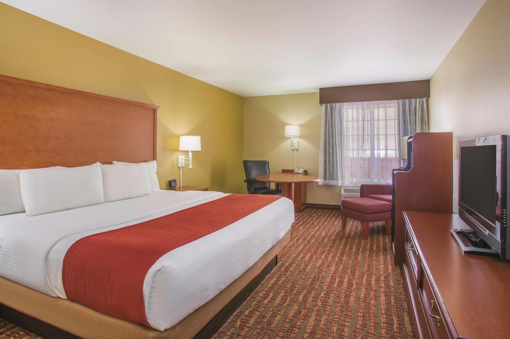La Quinta By Wyndham Bentonville Exterior photo